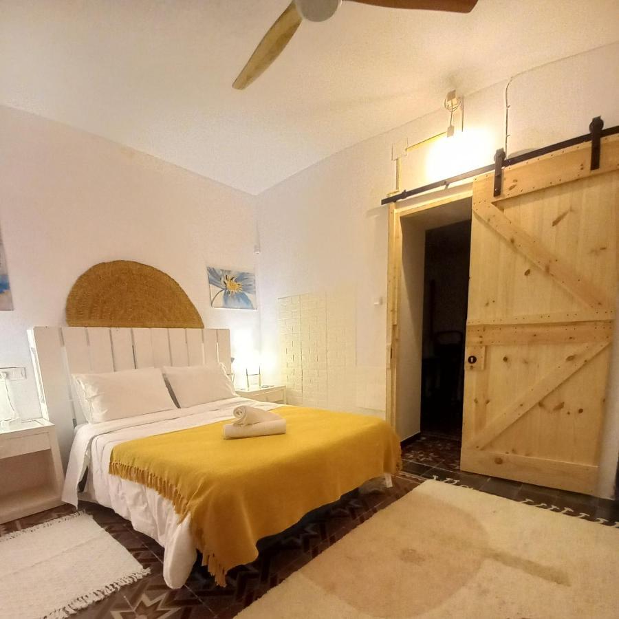 Guesthouse Jazmines Mozarabes # Wifi Baena Esterno foto